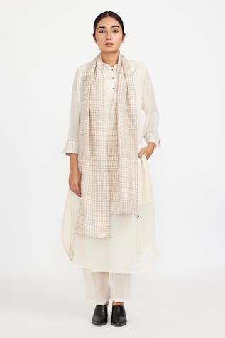 Jayati Goenka A-Line Kurta Set With Checkered Print Stole 