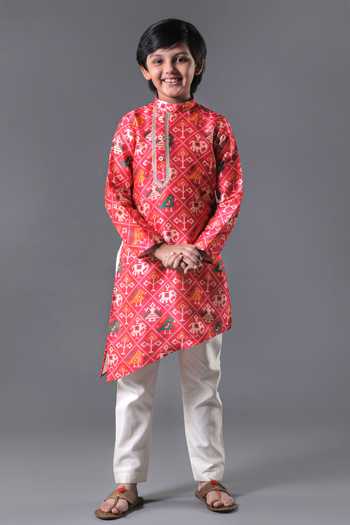 Free Sparrow Red Patola Print Kurta Set 