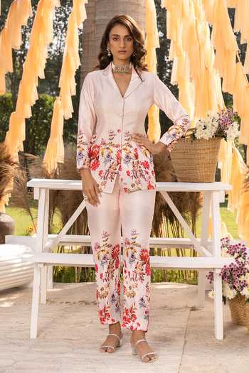 Chhavvi Aggarwal Printed Blazer & Pant Set 