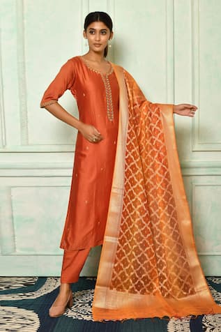Banarasi Silk Kurti with Banarasi Silk Dupatta Set in 6 colors – Shopin Di  Apparels