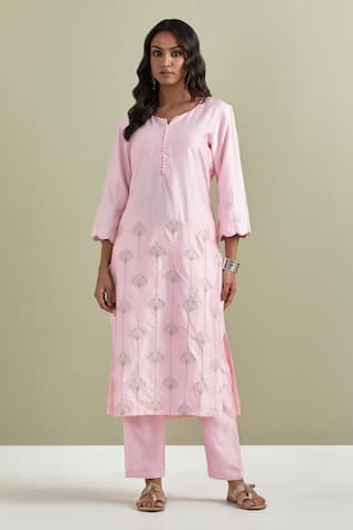 Chanderi Silk Embroidered Kurta With Pant 