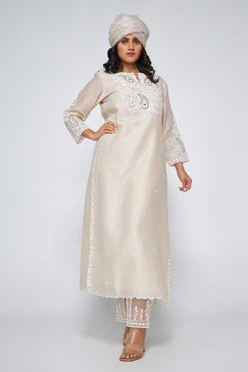 Asaga Stella Floral Embroidered Kurta Set 
