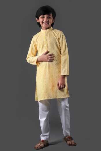 Free Sparrow Lucknowi Thread Work Kurta Set 