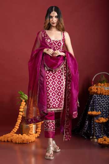 Monk & Mei By Sonia Anand Straight Brocade Kurta Set 