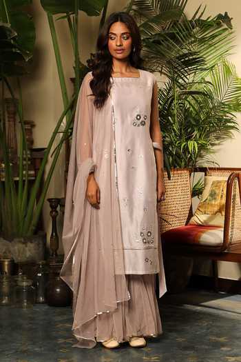 Sahil Kochhar Aafsha Floral Placement Embroidered Kurta Set 