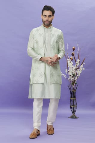 Thread Embroidered Long Bundi 