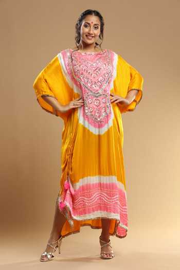 Etasha By Asha Jain Embellished Bandhani Pattern Kaftan 