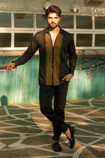 Latest Designer Men's Casual Shirts under $500