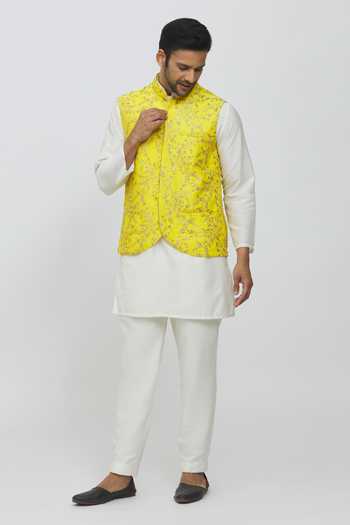 Priti Sahni Zari Embroidered Yellow Bundi Jacket Set 