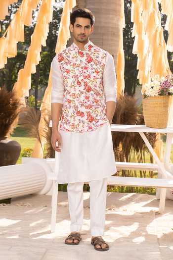 Chhavvi Aggarwal Botanical Print Bundi Kurta Set 