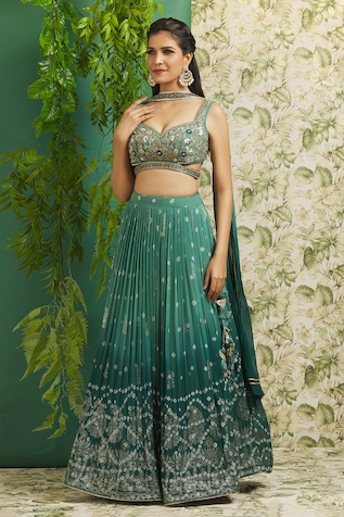 Alaya Advani Bandhani Printed Pleated Lehenga Set