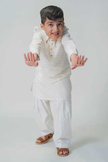 Tiber Taber Zig-Zag Embroidered Pathani Kurta With Salwar 