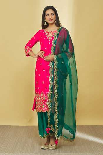 Surbhi Shah Floral Dori Embroidered Kurta Set 