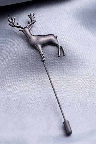 Cosa Nostraa Daring Deer Carved Lapel Pin