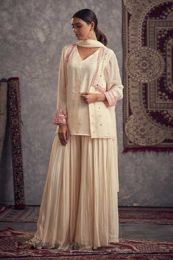 Hirika & Dhruti Floral Embroidered Jacket Kurta & Flared Pant Set 