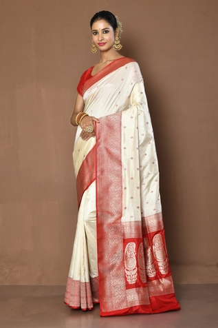 Samyukta Singhania Katan Floral Pattern Saree