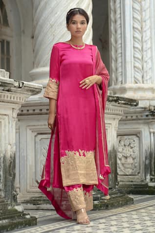 Sheela Suthar Sleeve Embroidered Kurta Set 