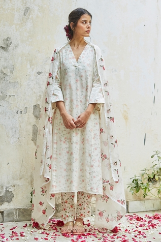 Juanita by Shubhda Handwoven Chanderi Printed Kurta Set