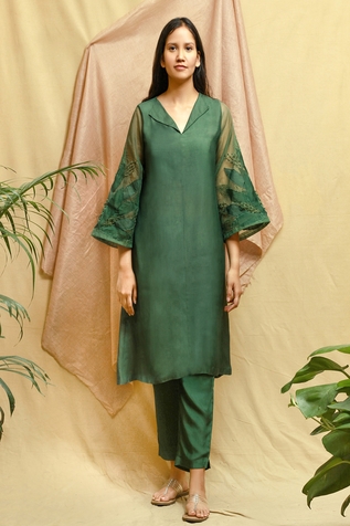 Chambray & Co. Embroidered Straight Kurta & Pant Set