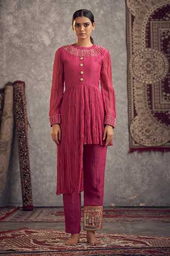 Hirika & Dhruti Crinkled Kurta & Pant Set 