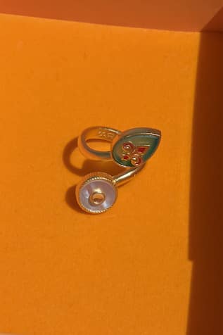 Vintage Queen Open Ring 