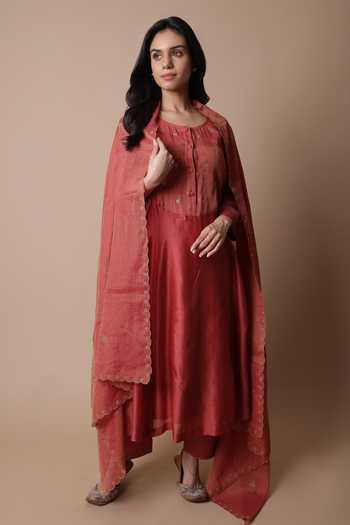 Rhua Nimai Gota Placement Embroidered Kurta Set 
