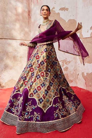 Aditi Gupta Quatrefoil Pattern Banarasi Chanderi Bridal Lehenga Set 