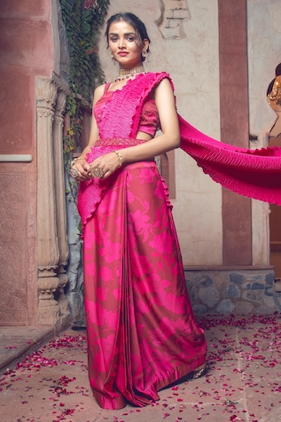 Show Shaa Printed Pre-Draped Saree With Blouse