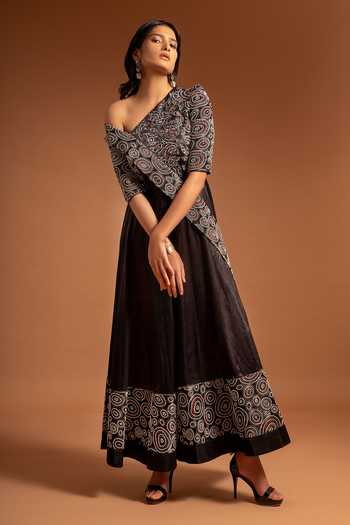 Sejal Kamdar Asymmetric Ajrak Embellished Yoke Anarkali 