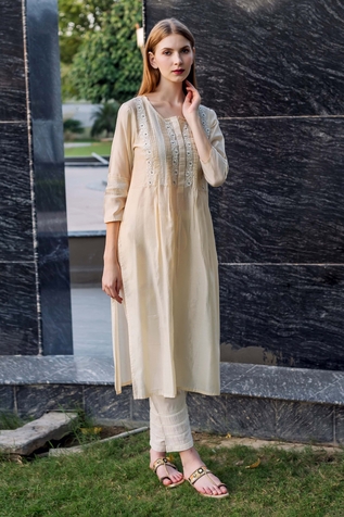 Missprint Hand Embroidered Kurta & Pant Set