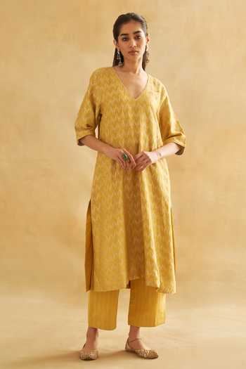 Taisha Yellow Handwoven Kurta & Pant Set 