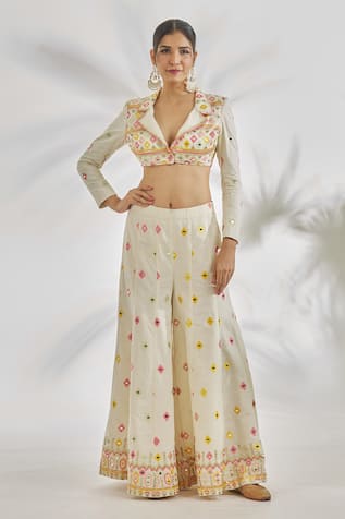 Gopi Vaid Inaya Thread Embroidered Crop Jacket With Pant 