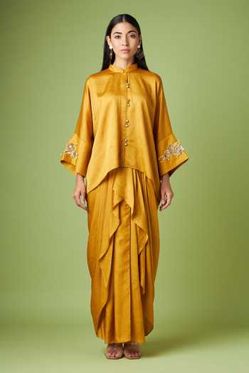 Aakaar Sequin Embellished Kaftan & Draped Skirt Set 