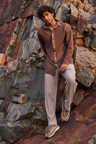 Dash and Dot Pleated Textured Pant