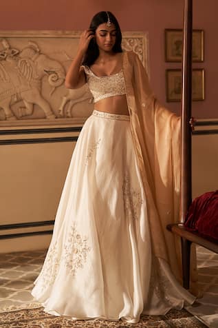 Zoon Aari Placement Embroidered Lehenga Set 