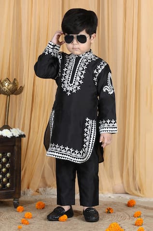 The Little Celebs Silk Thread Embroidered Kurta Set 