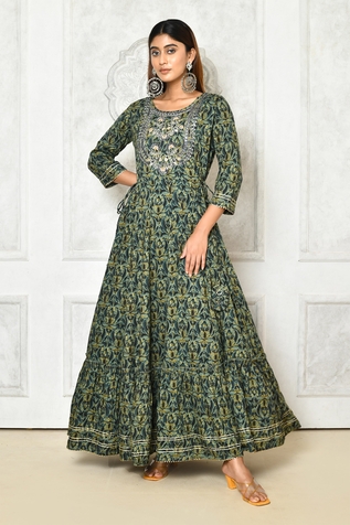 Nazaakat by Samara Singh Cotton Kurta