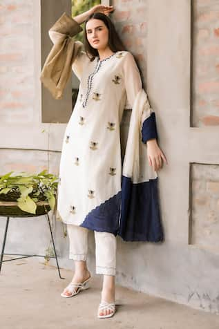 Vaani Beswal Paro Embroidered A-Line Kurta & Pant Set 