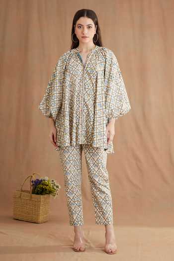 Nikasha Mughal Print Shirt & Pant Set 