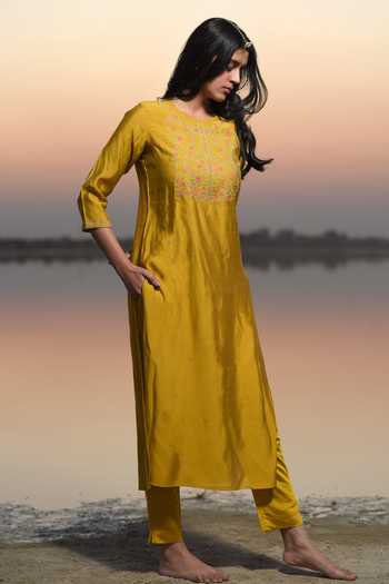 Tatwa Katan Silk Resham Zari Sequins Kantha Kurta & Pant 