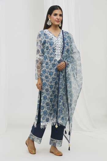 Yuvraani Jaipur Floral Pattern Kurta Set 