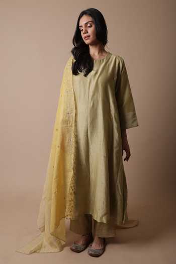Rhua Adiba Chanderi Mukaish Work Kurta Set 