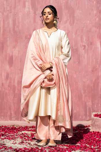 Weaver Story Chanderi Silk Thread Border Embroidered Dupatta 