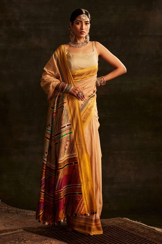 Paaprika Lambani Embroidered Ilkal Saree
