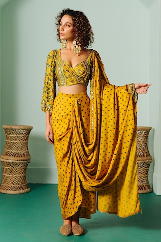 Prahnaaya Printed Pre-Draped Saree With Blouse