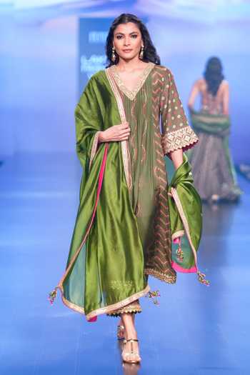 Punit Balana Chevron & Bandhani Print Kurta Set 