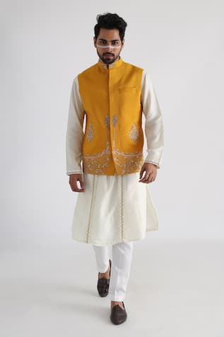 Smriti By Anju Agarwal Yellow Hand Embroidered Bundi & Kurta Set 