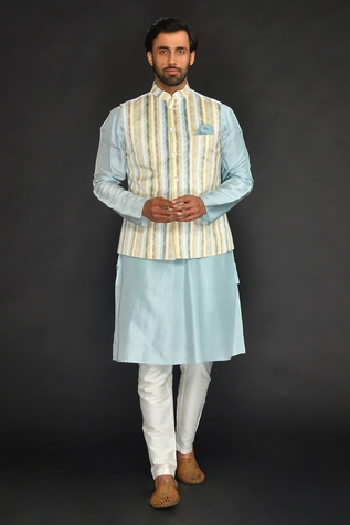 SAMMOHAN CEREMONIAL Stripe Print Bundi & Kurta Set