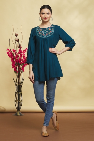 contrasts #tunic #kurti #short #pattern #play #women #fashion #comfort  #style #Fabindia