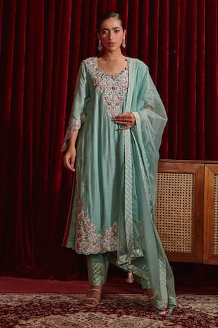 Ajiesh Oberoi Riwaaz Embroidered Straight Kurta Pant Set 